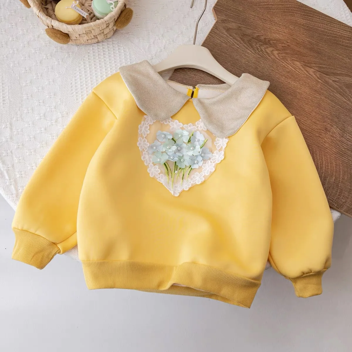 2024 new children's autumn and winter girls with fleece hoodie ruffled collar pullover girls integrated fleece top 1-6 years old