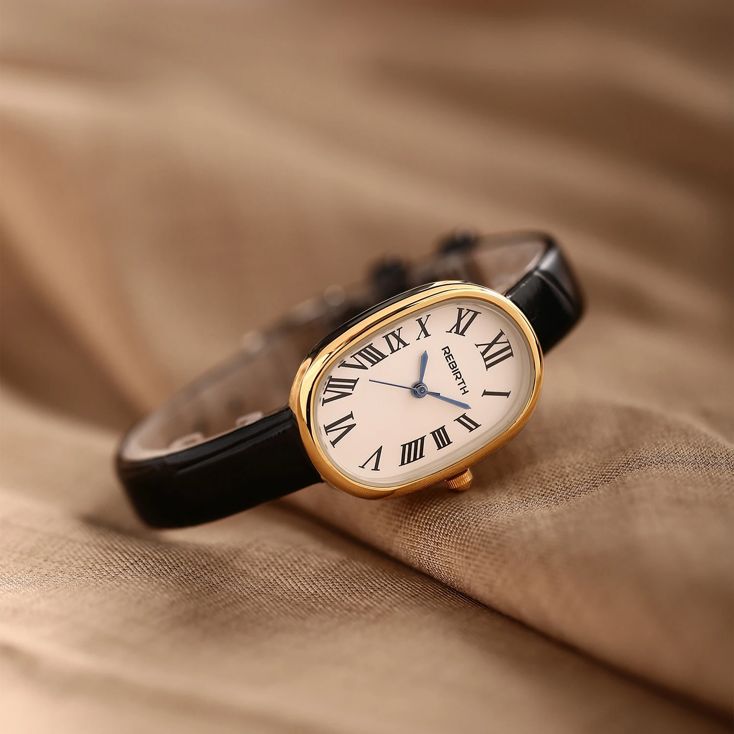 

New Style Leather Belt, Fashionable and Trendy, Simple and Elegant Quartz Watch