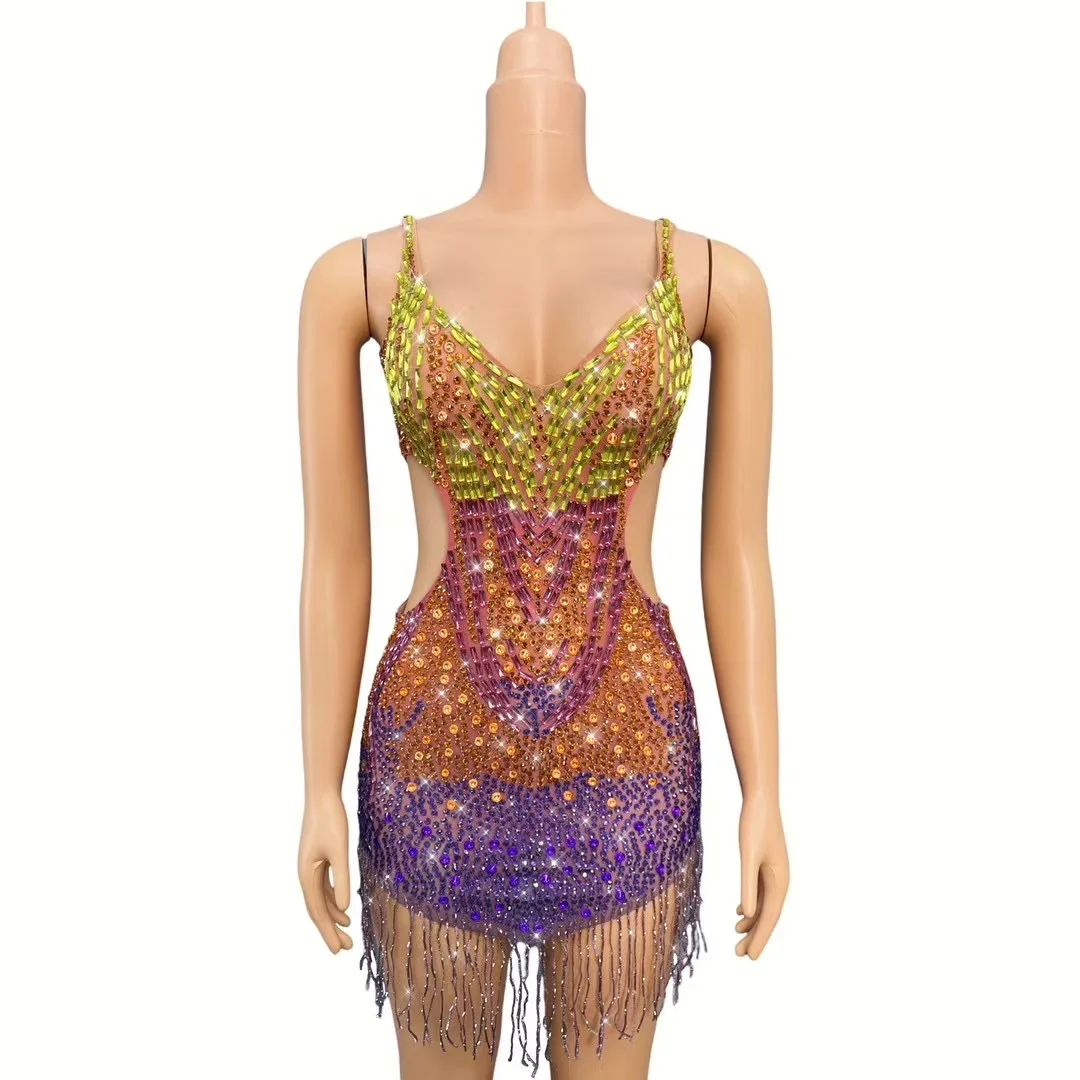 Traje de escenario brillante, Vestido corto con borlas recortadas y diamantes de imitación coloridos, traje de actuación de baile Sexy para mujer, vestido de cumpleaños para Club