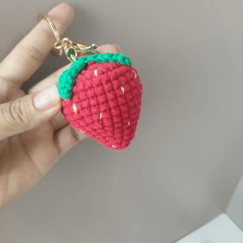 1pc Handmade Strawberry Pendant Finished Cartoon Keychain Pendant Crochet Product Personalized Bag Decoration Lovely Friend Gift