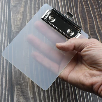 1pc ミニ透明クリップボード小さなファイルフォルダーオーガナイザーライティングパッド紙ホルダークリップボード文具オフィス学用品