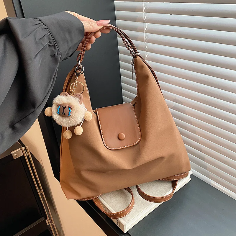 

Retro Frosted Large Capacity Tote Bag 2024 Autumn Winter New Style Casual Versatile Commuter Double Shoulder Bag Single Shoulder
