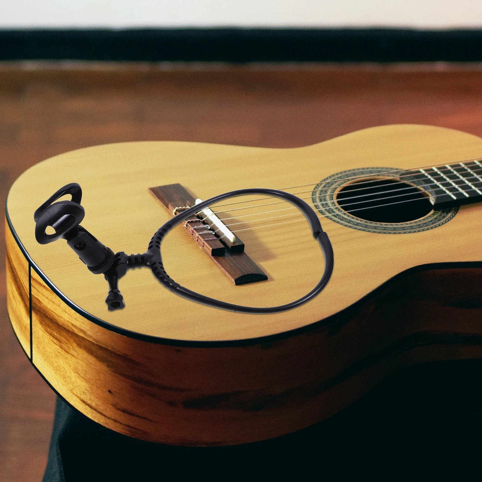 

Handsfree Microphone Holder Neck Mount for Singing Hosting Outdoor Live Streaming Lightweight Portable Design Mic Holder