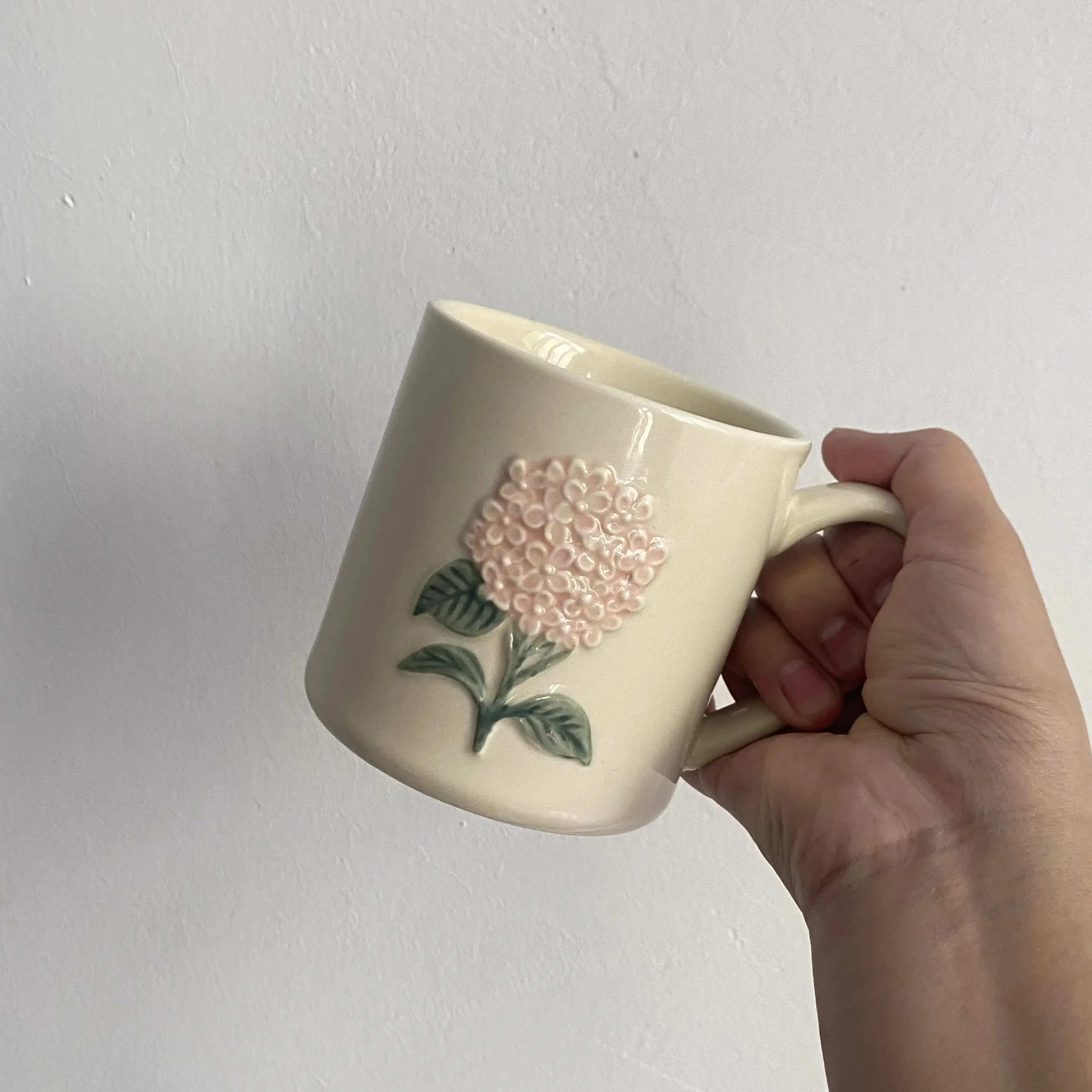 Nordic Style Hydrangea 3D Relief Ceramics Mugs coffee mug Milk Tea office Cups Drinkware the Best birthday Gift for friends