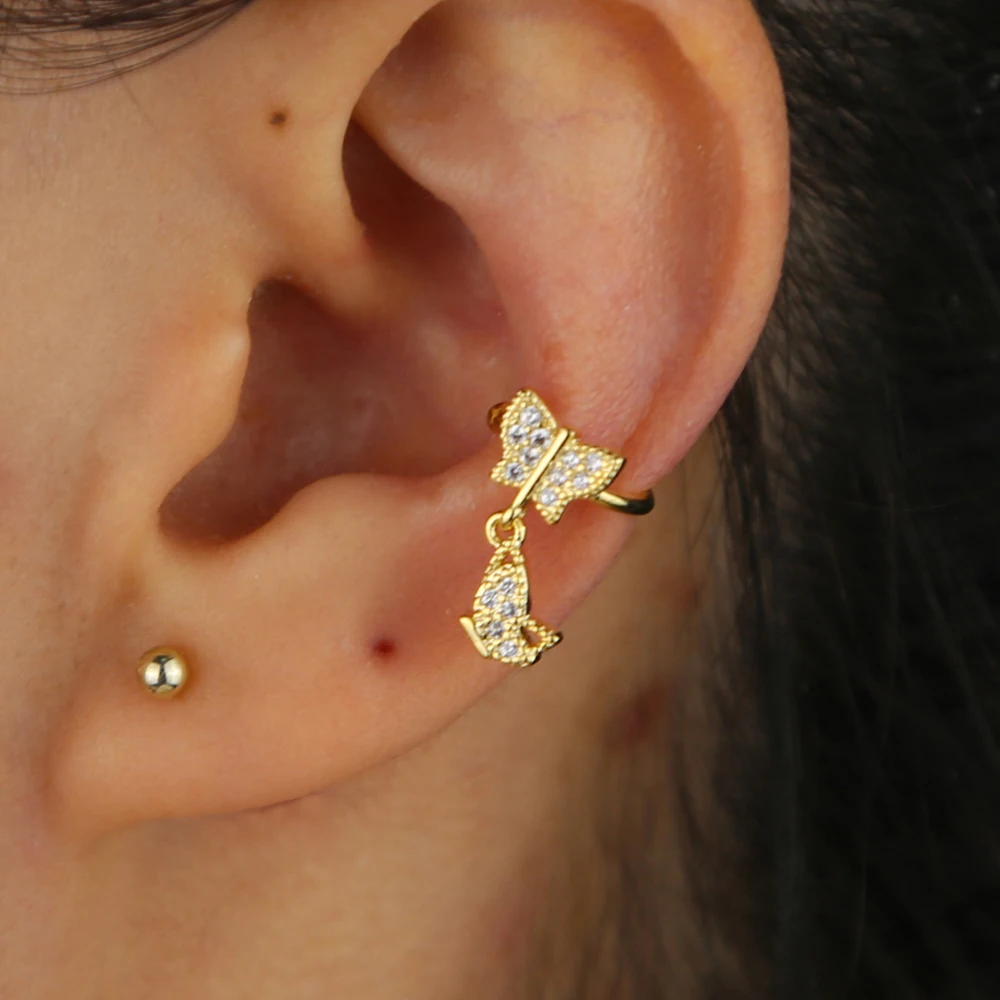 Single Two Butterfly Charm Clip Earrings Iced Out Bright Pave 5A Cubic Zircon Hip Hop Women Lady Festival Gift Jewelry