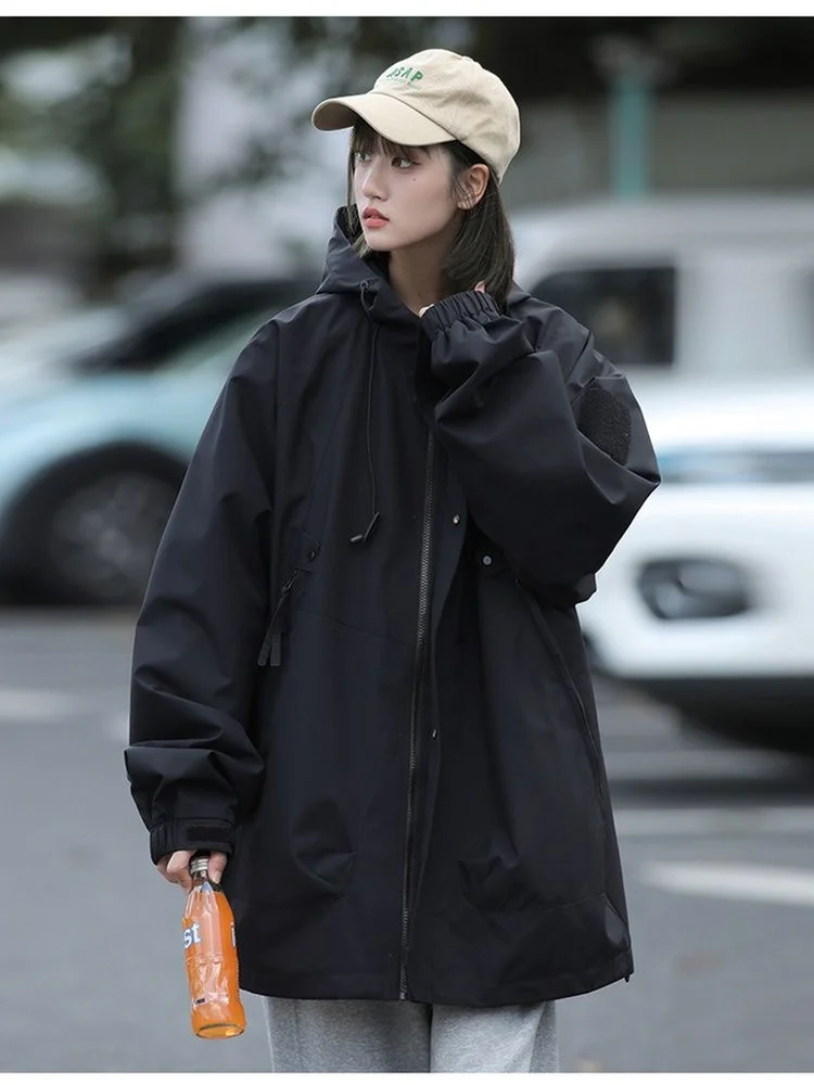 Повседневное уличное женское дышащее ветрозащитное пальто на весну и осень, новое легкое пальто больших размеров с капюшоном из полиэфирного волокна