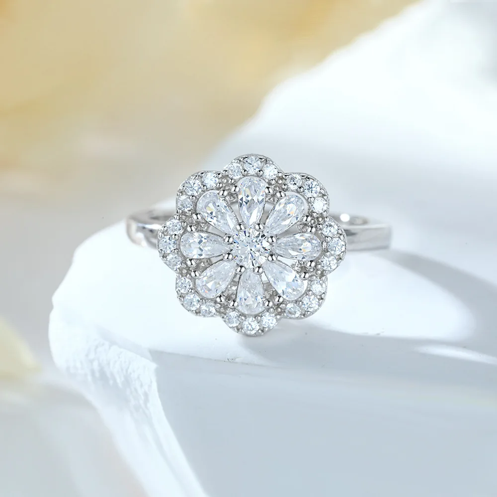 XUYUANFEN's New S925 Sterling Silver Zircon Flower Ring for Women with A High-end Feel, Xiao's European and American Personality