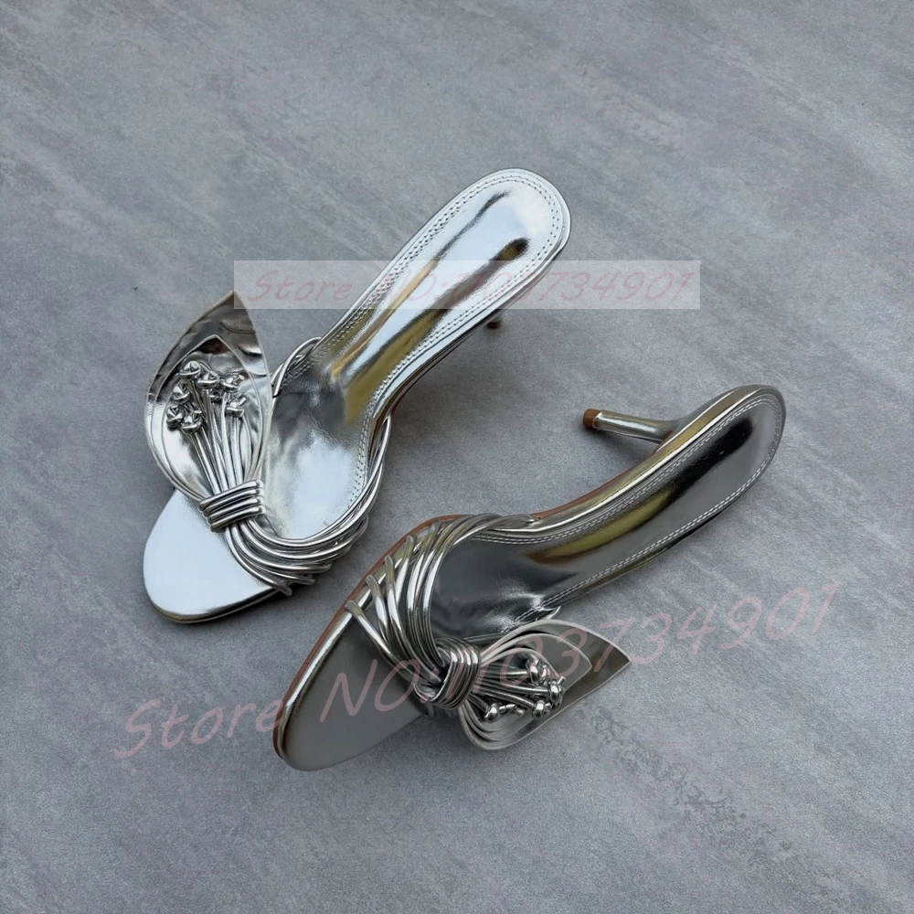 메탈릭 리프 피프토 힐 뮬 여성용 골드 플라워 보우 스 - Sandal Strappy Heeled 리뷰 및 가격