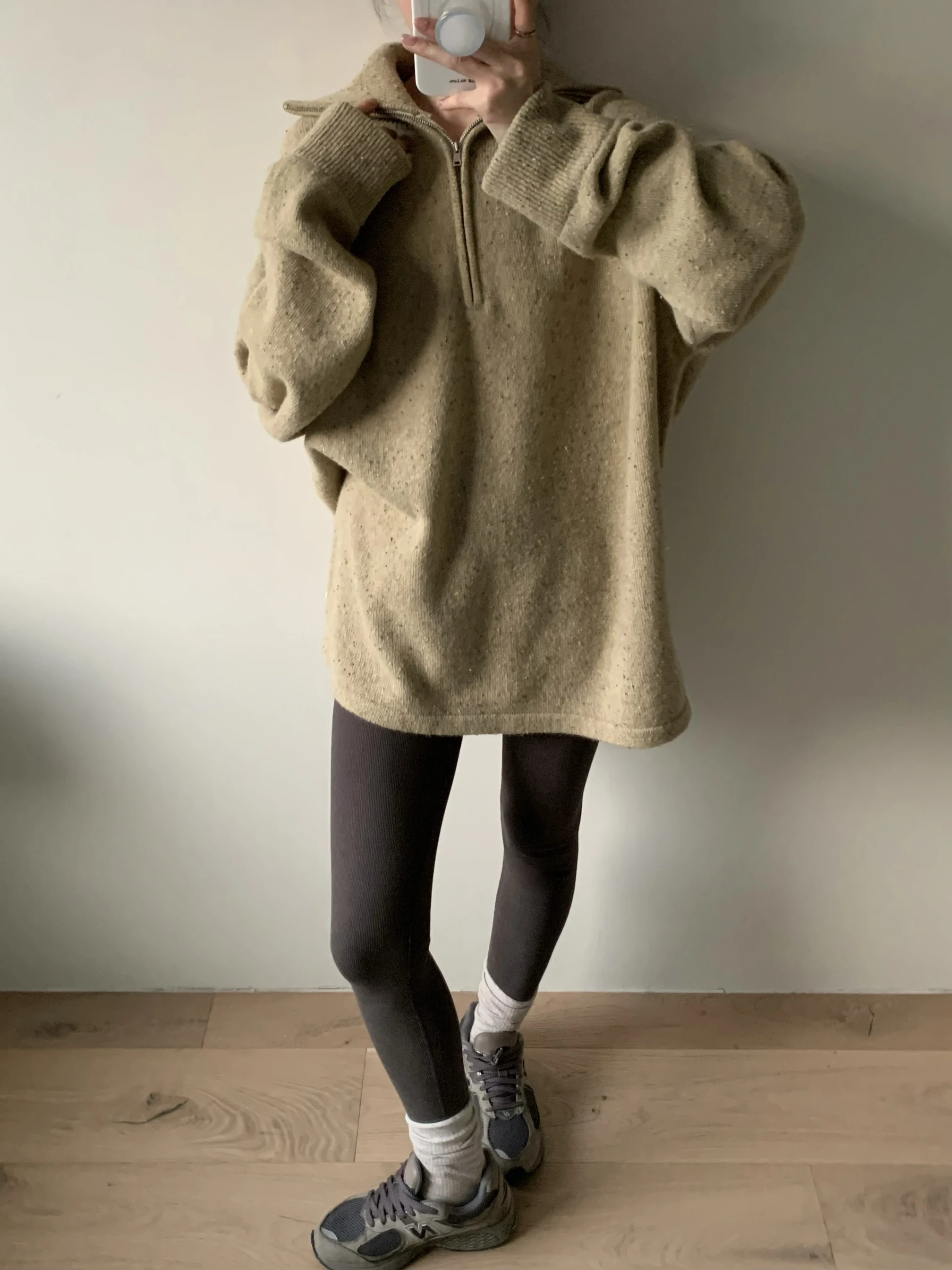 

Уютный женский вязаный свитер с широким вырезом и высоким воротником, из мягкой шерсти, с длинными рукавами, свободного кроя, для уличного стиля, осень-зима, новинка