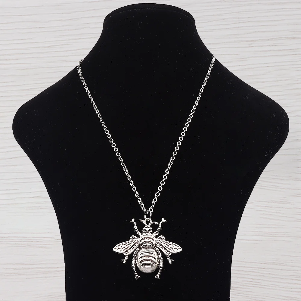 Buzzy Bumblebee Honey Bee Alloy Insect Charms Pendant Necklace Adjustable Length Long Jewelry Choker Link Chain Lagenlook 20