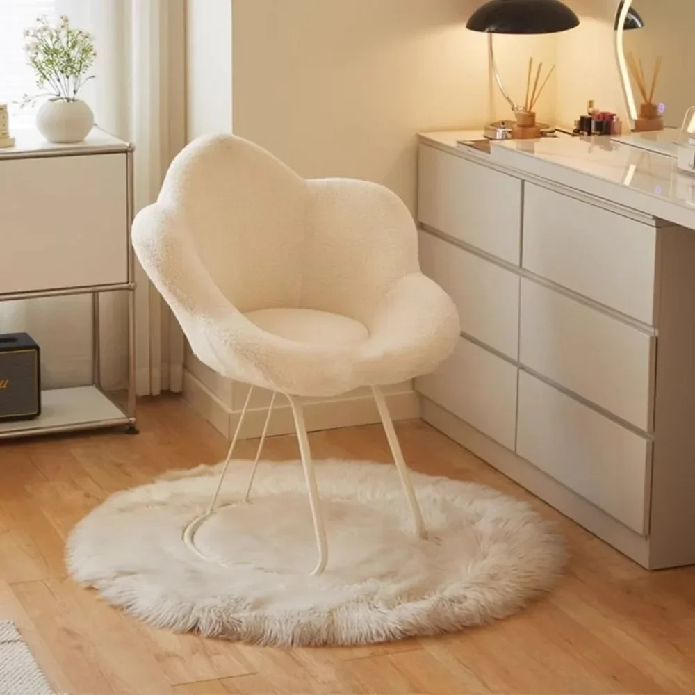 

Cream wind comfortable sedentary backrest casual ins simple wind girls bedroom light luxury dormitory makeup stool