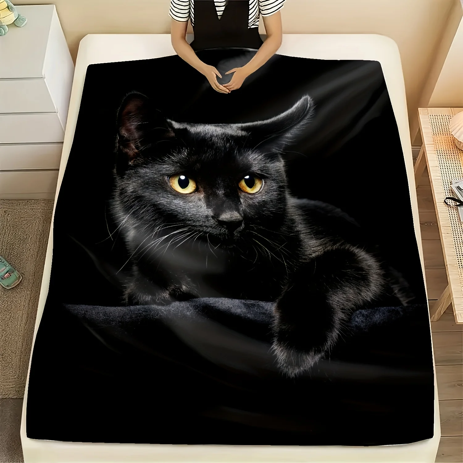 1pc Ultra Cozy Super Soft Black Cat Print Flannel Blanket - Throws for All-Season Warmth And Snugness - Perfect Luxurious Gift f