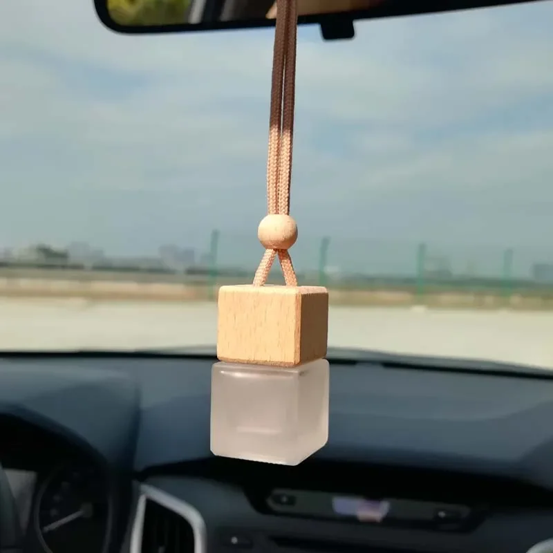 Wholesale 8ML New Car Hang Perfume Air Freshener Empty Packing Pendant Square Glass Bottle Auto Interior Trinket Gift Customed