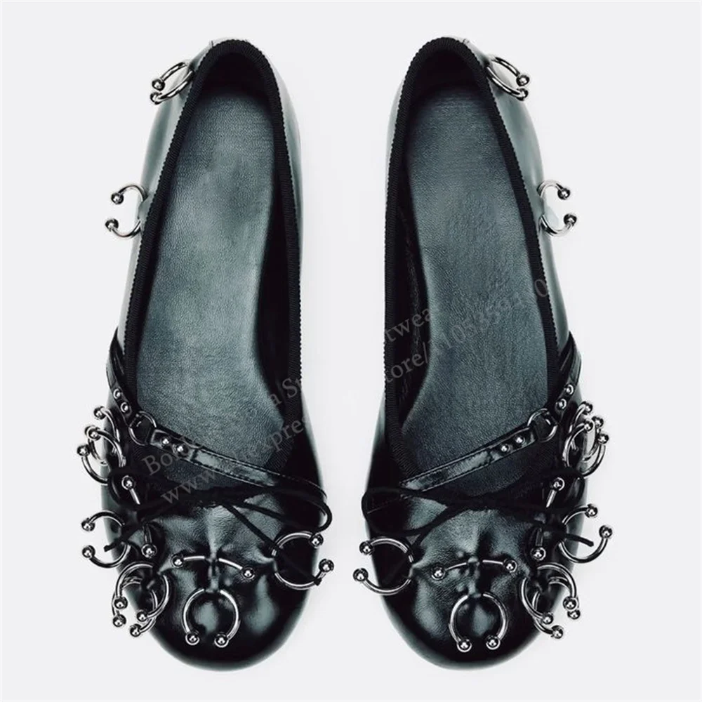 

Черные кожаные балетки с перфорацией для женщин, с круглым носком, без застежек, однотонные, повседневные, удобные, модные, с ремешком на пряжке