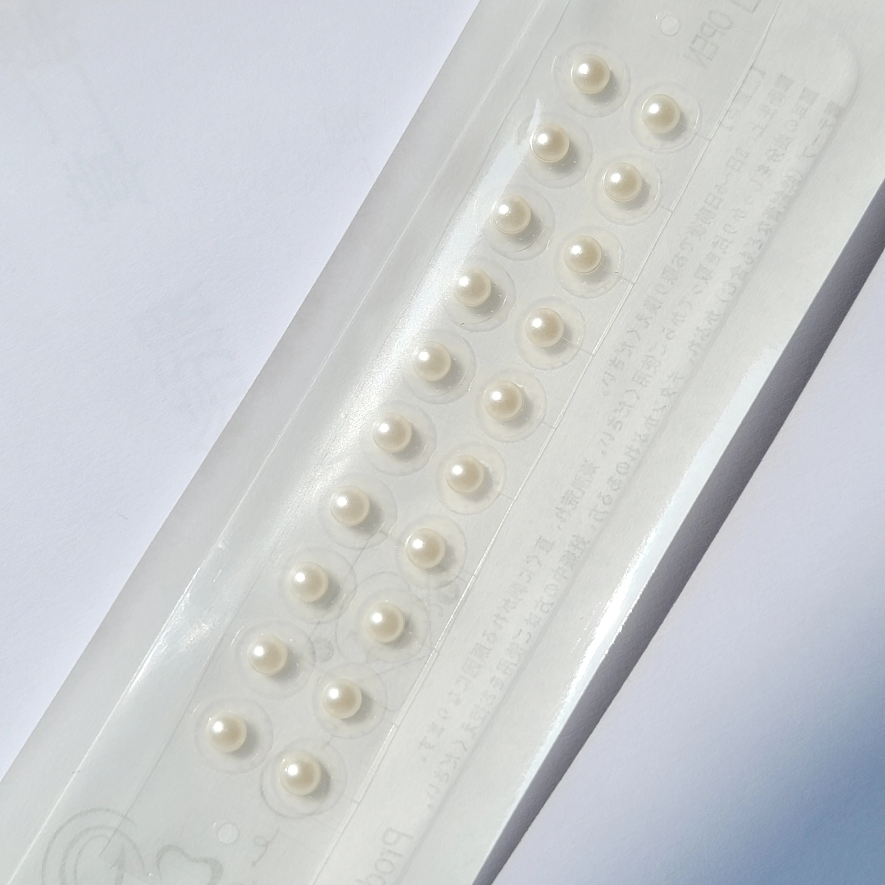 

Gold Plated Pearl Ear Acupuncture Therapy Pressure Stimulation Ear Sticker Ear Seeds