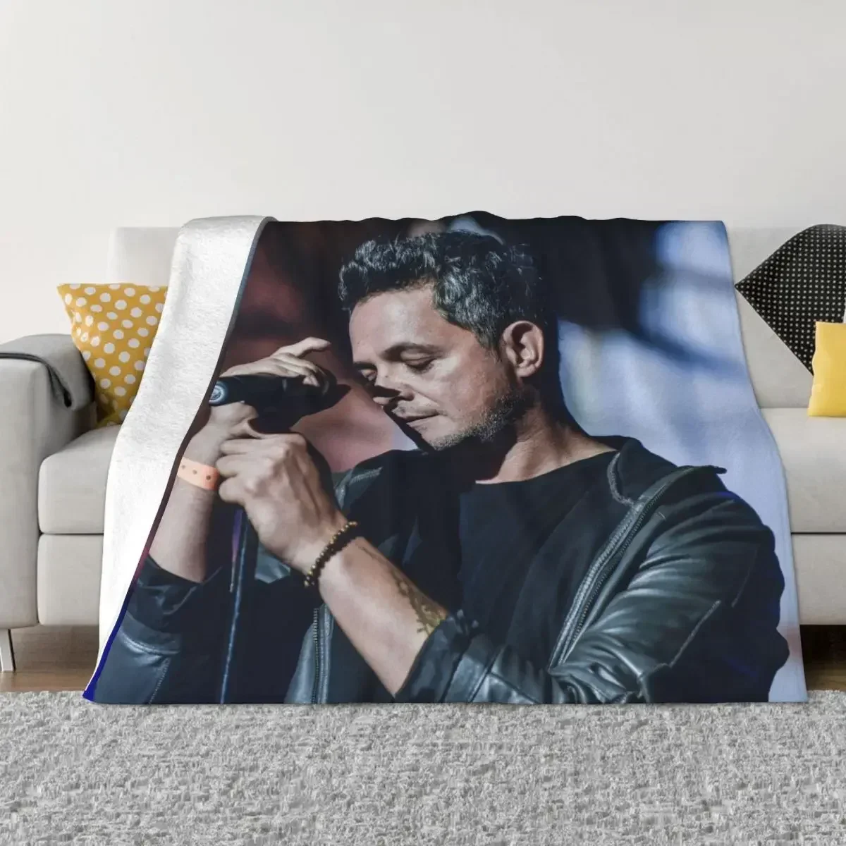 

Alejandro Sanz Singer Plaid Blankets Sofa Cover Fleece Summer Multifunction Warm Throw Blankets for Sofa Outdoor Bedspread