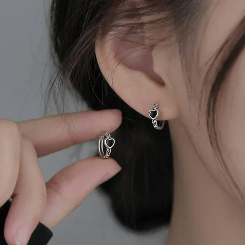 أقراط طارة على شكل قلب أسود للنساء ، فضة إسترليني ، مرصعة بسيطة ، إكسسوارات مجوهرات الزفاف ، مزاجه