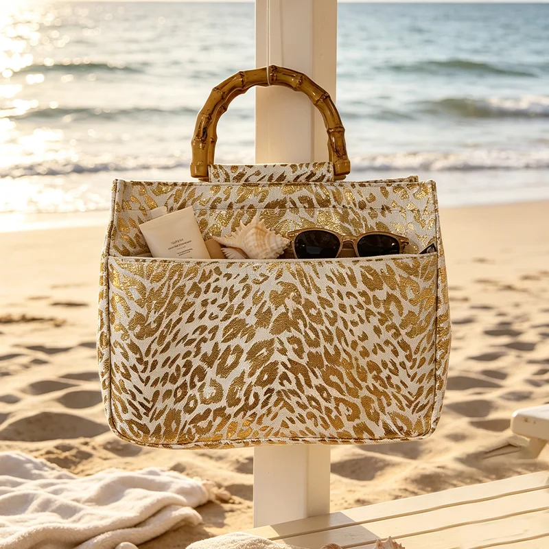 Retro Handtasche für Damen mit Leopardenmuster in Goldfolie und Bambusgriff, Handtasche mit goldenem Leopardenmuster – Detail 6