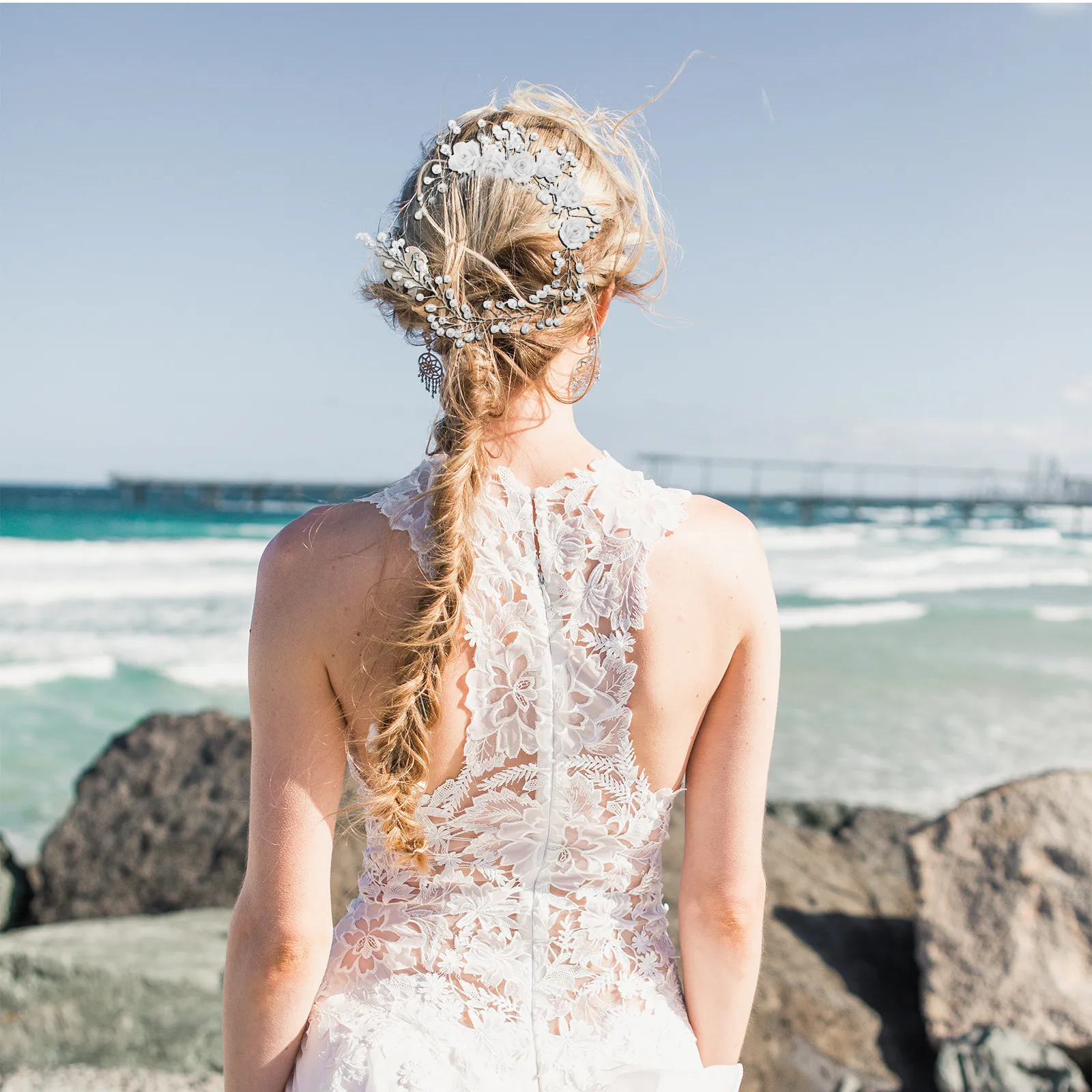 acessorio-de-cabelo-floral-com-perolas-para-noivas-tiara-artesanal-elegante-com-flores-e-pente-fino