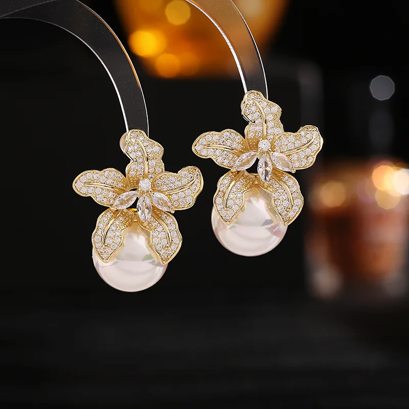 S925 Silver Needle Light Luxury Style Trendy High-end Lily Earrings French Elegant Temperament Flower Pearl Stud