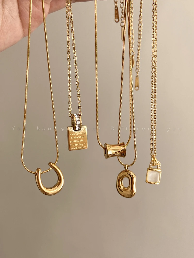 

Gold Waist Chain Necklace for Women - Stylish and Durable, A Must-Have for Layering and Adding a Statement to Any Summer Outfit.