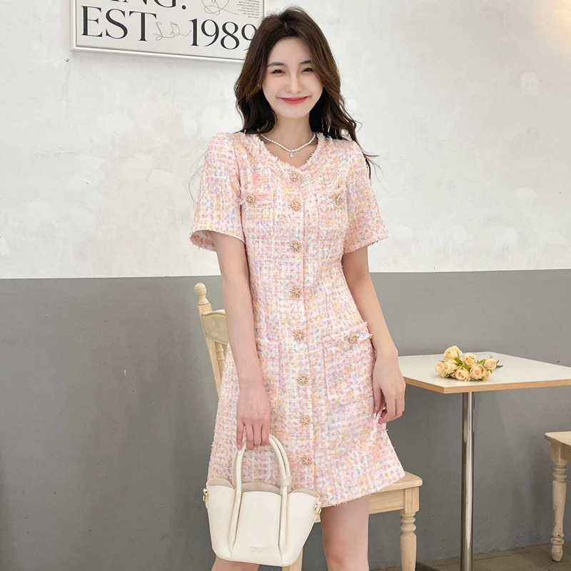 2025 Новое летнее осеннее розовое твидовое платье с кисточками, французское женское однобортное платье с круглым вырезом и коротким рукавом, шикарные карманы, шерстяное платье трапециевидной формы, Vestido