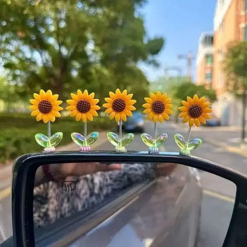 Shaking Head Sunflower Cute Car Center Console Sunflower Ornament Car Accessories Interior Creative Adorns Decorations