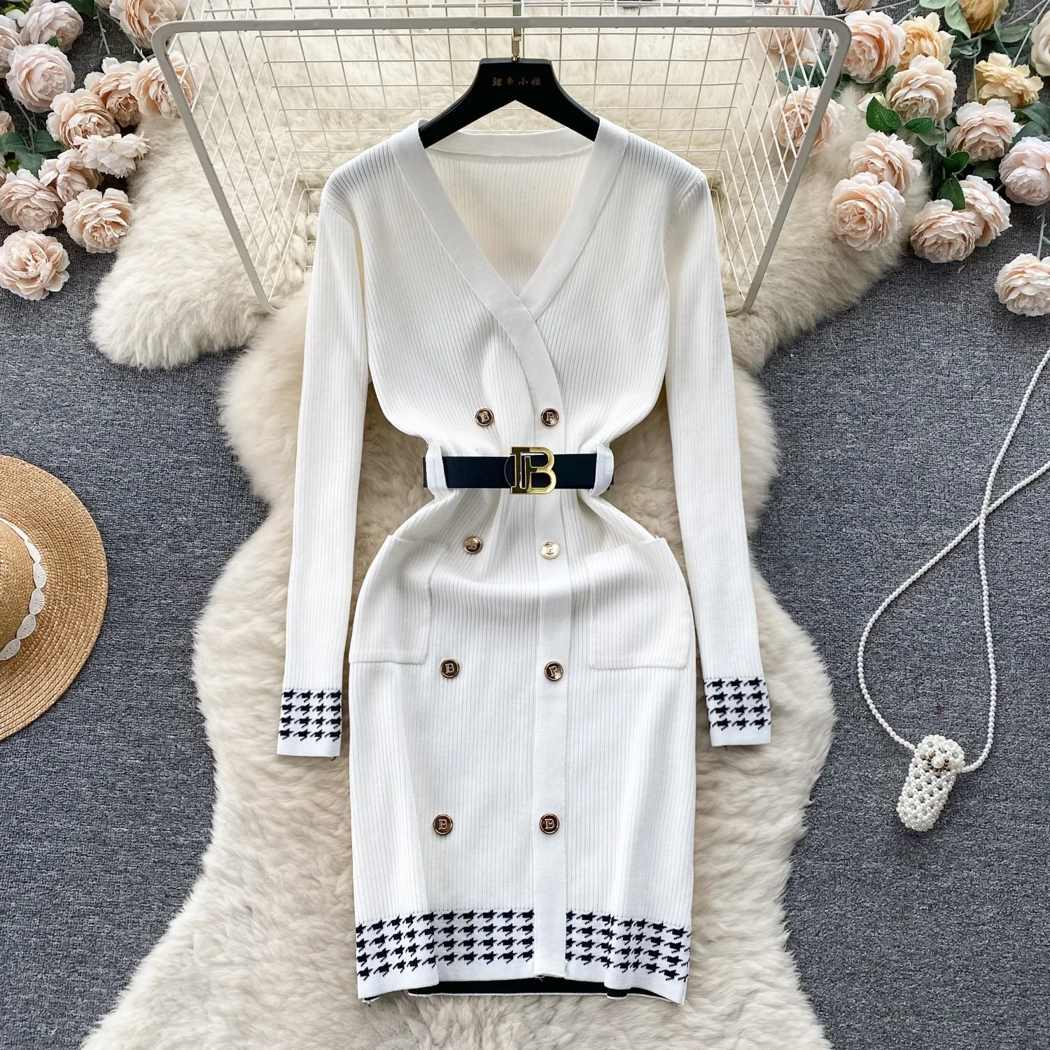 2024 New Lady Brand Letter Buttons Knitted Sweater Dress with Belt Elegant Double-breasted Bodycon Office Dress Party Vestidos