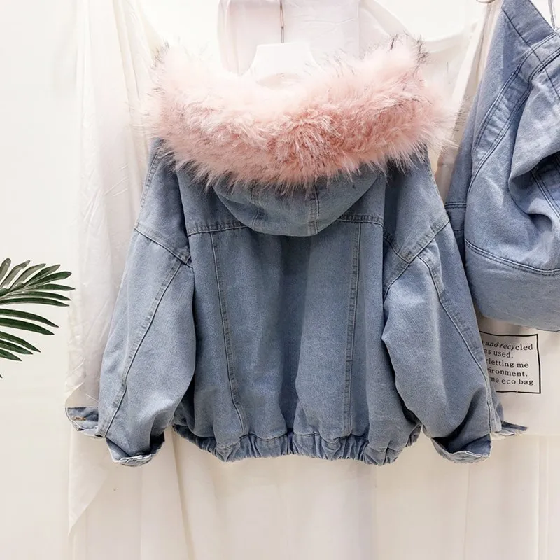 2024 New Winter Vintage Women Velvet Thick Denim Jacket Korean Big Faux Fur Collar Hooded Jean coat Female Casual Outwear T395