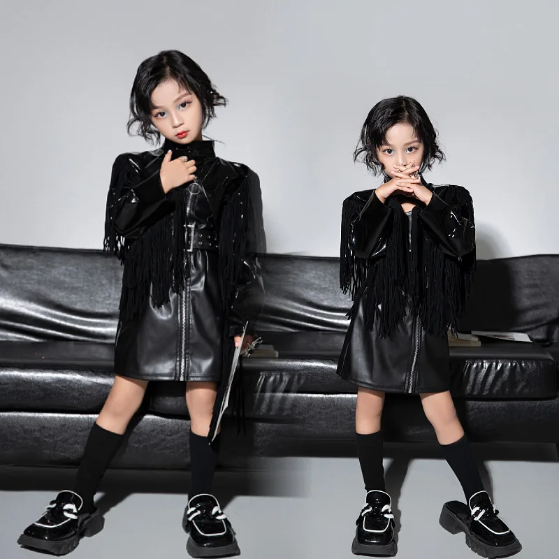 

Модная одежда в стиле киберпанк для девочек, черный подиум с технологией Sense, цифровая Т-образная платформа, одежда для локомотива, крутая модель в стиле рок