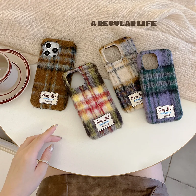 Korea Ins Popular Cute Lattice Long wool Sheep Fluffy Fur Case For iPhone 13 12 14 15 16 Pro Max Winter fluffy Hand Warmer Plush