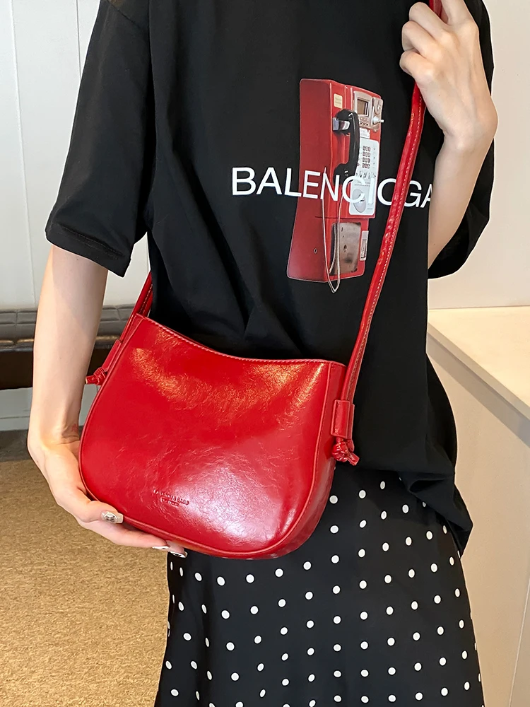 Ballet Style Wine Red Armpit Bag 2024 Nowa damska elastyczna regulowana torba na ramię z zamkiem błyskawicznym Elegancka torebka Trend