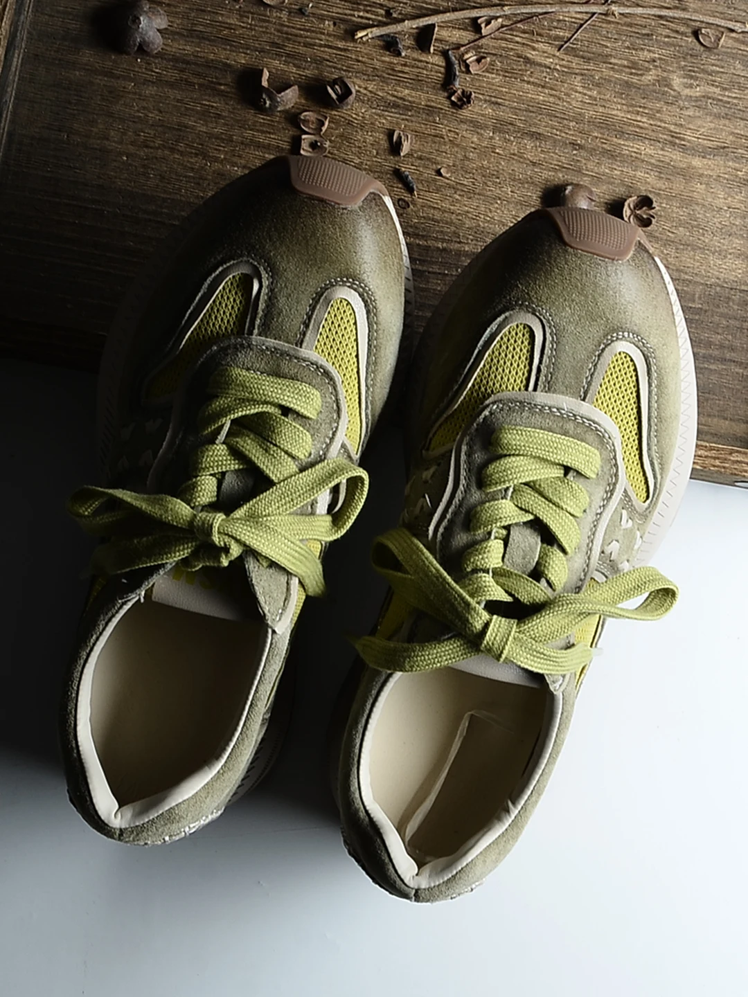 Retro Spliced Color Genuine Leather Worn out Deqin Shoes Women's Flat Bottom Lace up Casual Shoes Breathable Comfortable Spor...