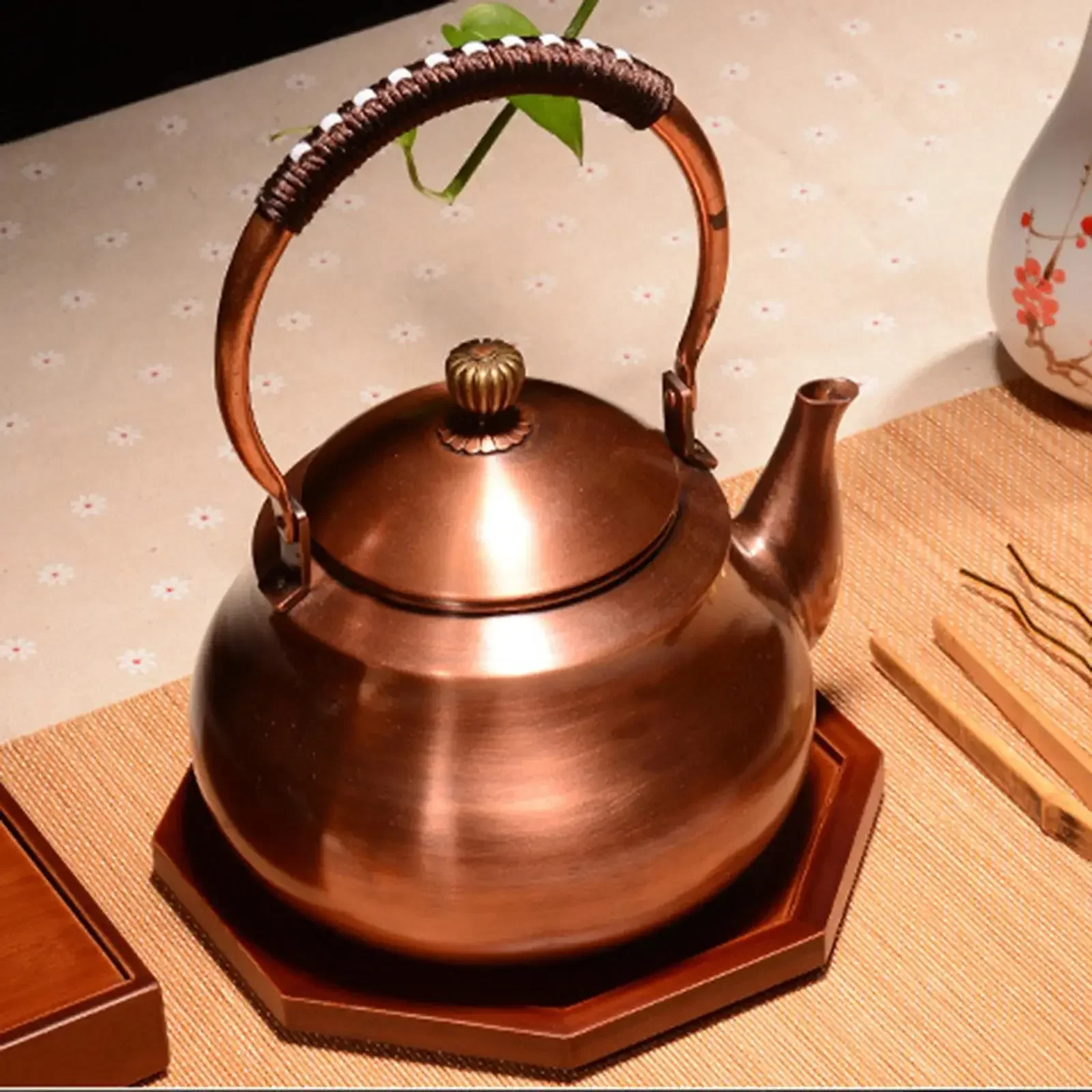 

Copper Tea Kettle PU Leather Wrapped Handle Boiler Jug Tea Pot Hot Water Kettle Stove Top Water Kettle for Boiling