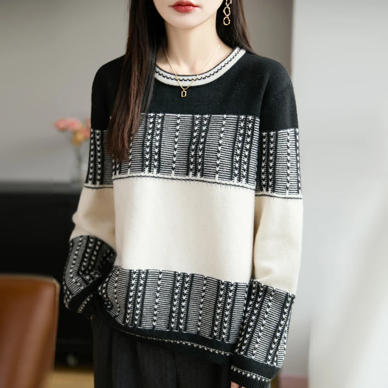 

Design-Oriented Color Block Stripe 3D round Neck Knitwear Women Versatile Slimming Long Sleeve Top Winter New Arrival 2025