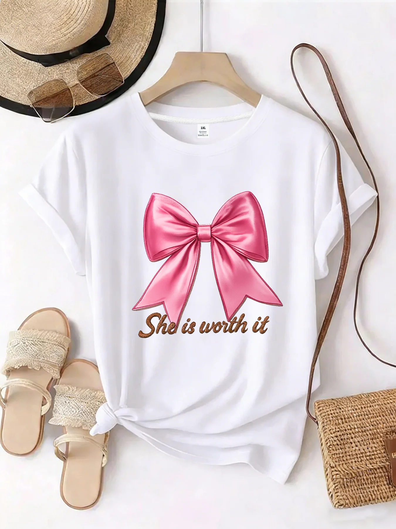 

【WZM101374】Женская летняя повседневная футболка больших размеров с круглым вырезом и креативным принтом в виде банта, с короткими рукавами, в уличном стиле, универсальная.