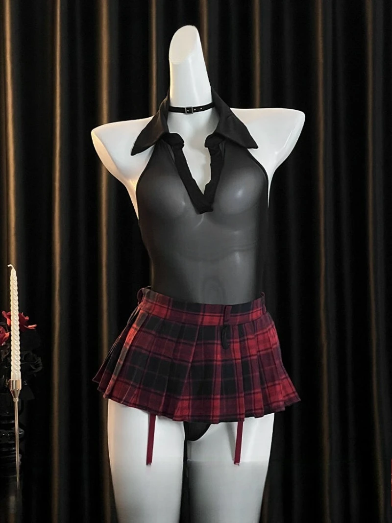 Tuta femminile trasparente in rete sexy, taglio masculina con gonna a pieghe a contrasto, elegante stile con data matura, seducente e seducente