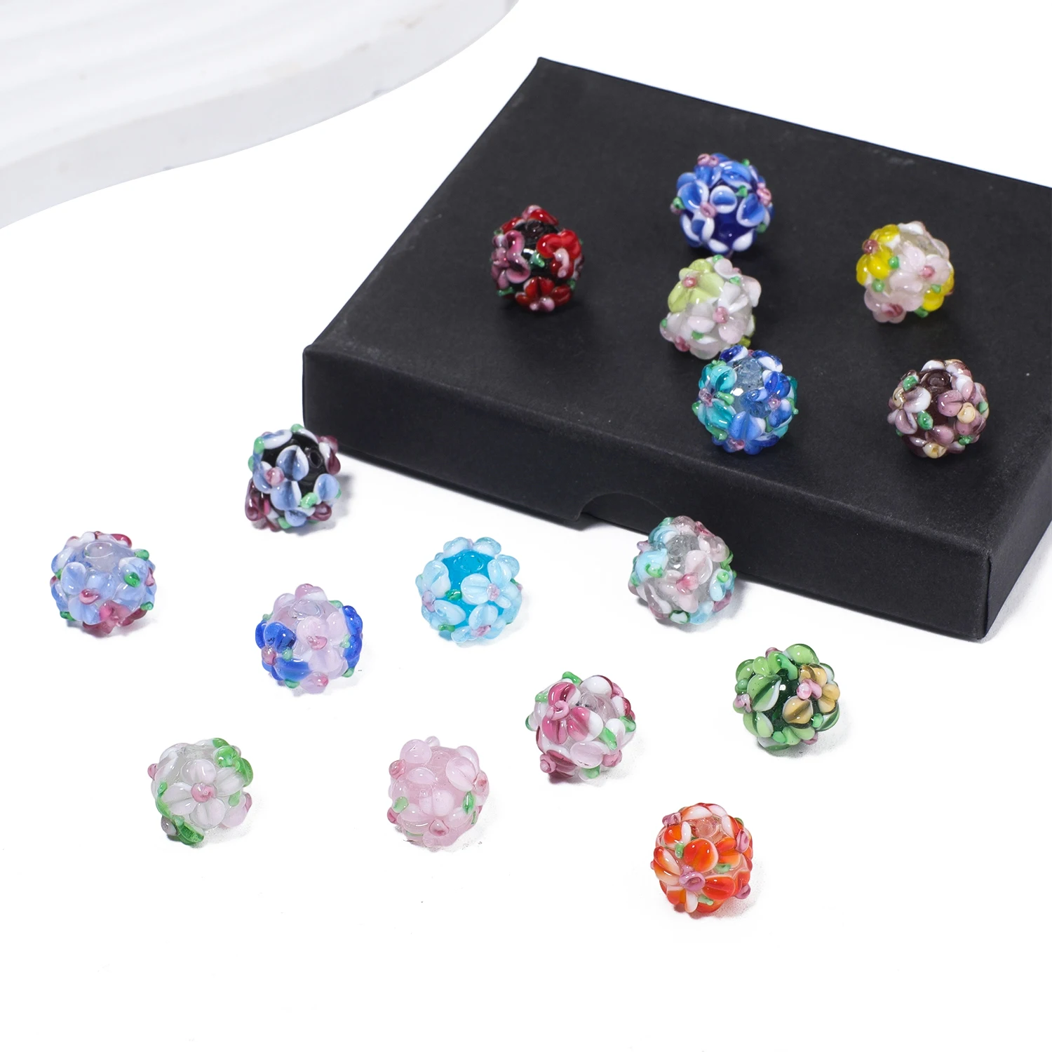 Round Flower Patter…