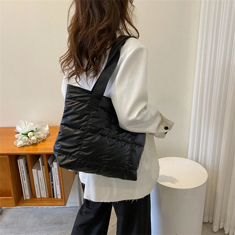 Fashion Ladies Tote Handbags Large Capacity Cotton Padded Shopper Bag Portable Shoulder Quilted Solid for Office Work Travel