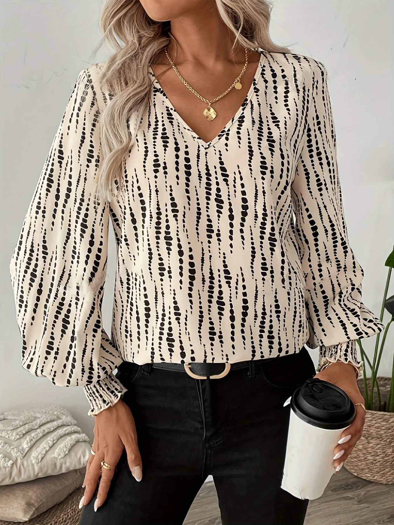 New Autumn Winter Geometric Pattern Blouse Women Elegant V Neck Long Sleeved T Shir Office Lady Work Top