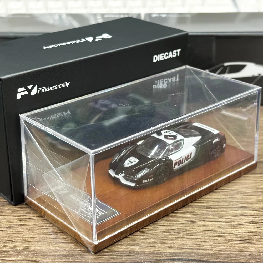 

Findclassically 1:64 EN ZO PoliceCar Коллекция подарочных масштабных моделей автомобиля
