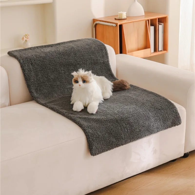 

Winter Pet Fleece Warm Mats for Cats Sofa Protective Cover Dogs Solid Soft Nest Pads Kitten Puppy Outdoor Travel Sleep Blanket