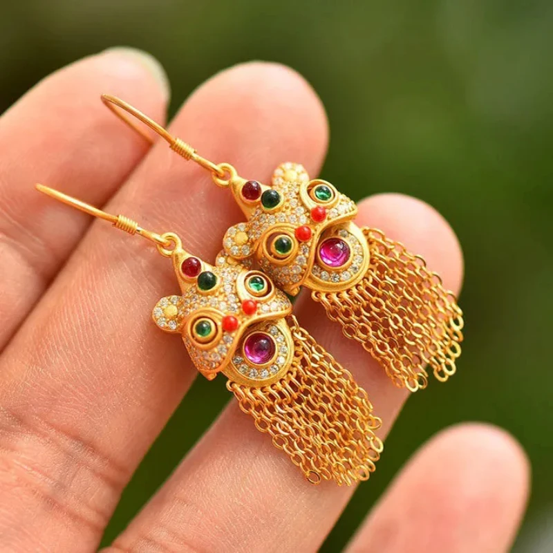 

Ancient gold craft inlay wake up lion tassel earrings for women luxury ethnic style retro wedding Hanfu jewelry accessories