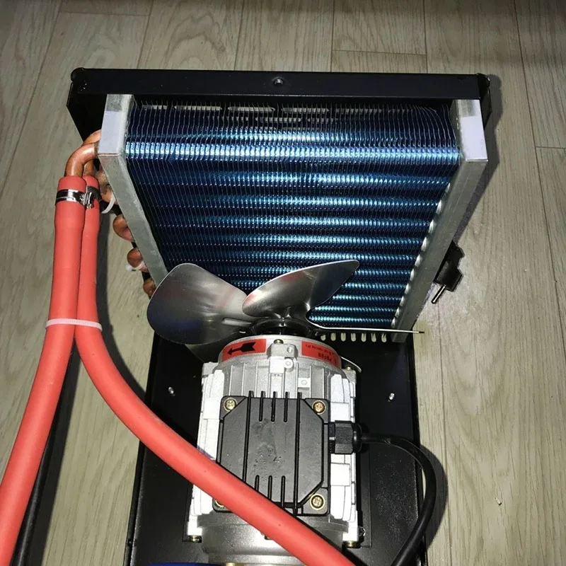 WRC-300A Condensatore Tubo di rame Raffreddamento Raffreddamento Serbatoio dell'acqua di circolazione Tubo di rame Serbatoio dell'acqua di raffreddamento del radiatore