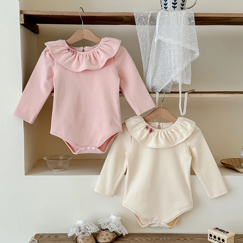 2024 autumn new baby jumpsuit solid color base long sleeved khai women\'s baby lace collar bag fart clothes crawling clothes