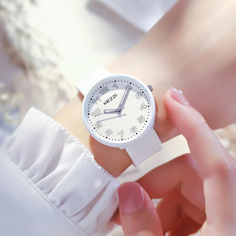 การสอบนาฬิกาพิเศษสําหรับนักเรียนหญิงเครื่องชั่งดิจิตอลซิลิโคนเยลลี่สดดูดีไม่มีเสียงกันน้ํา