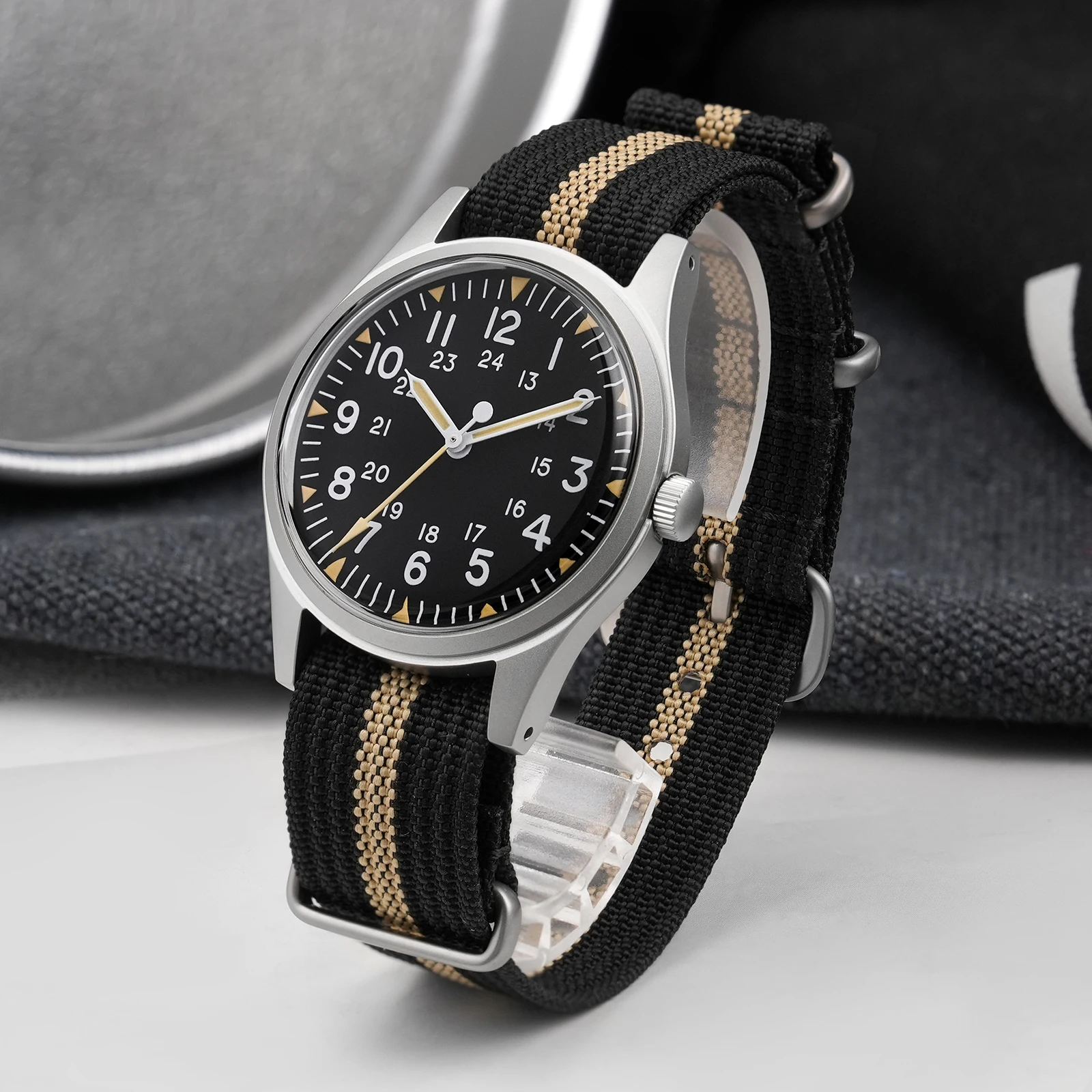 Militado ML07 Quartz Watch VH31 Sweeping Second Movement Wristwatches Bubble Crystal Luminous Waterproof 36mm Vintage Watches