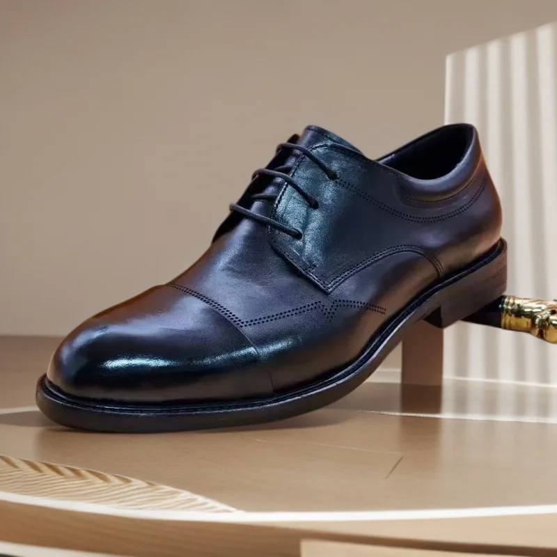 

Мужские модельные кожаные туфли, мужские повседневные деловые туфли в британском стиле ретро с круглым носком, офисные свадебные туфли дерби из натуральной кожи