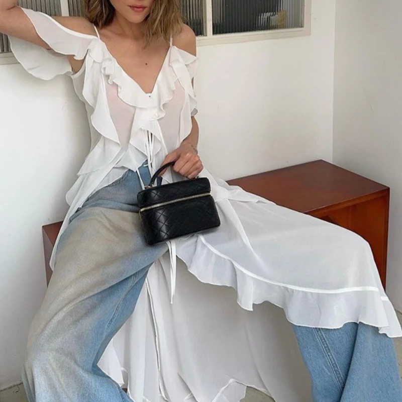ผู้หญิงฤดูร้อนชีฟองลูกไม้ SHEER สีขาว Ruffles Slit V คอสายรัดปิดไหล่ Elegant ภาษาฝรั่งเศสคําหวานยาว Maxi ชุดชายหาดสบายๆ