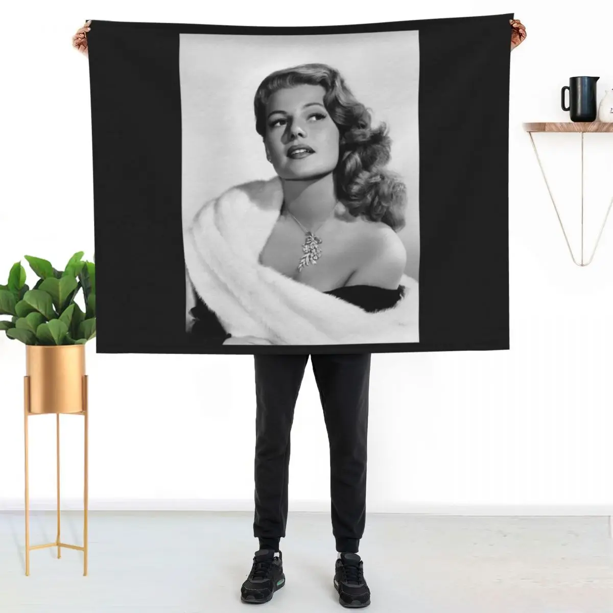 

Rita Hayworth Classic T-Shirt Throw Blanket No Pilling Soft Warm Blanket for Bed